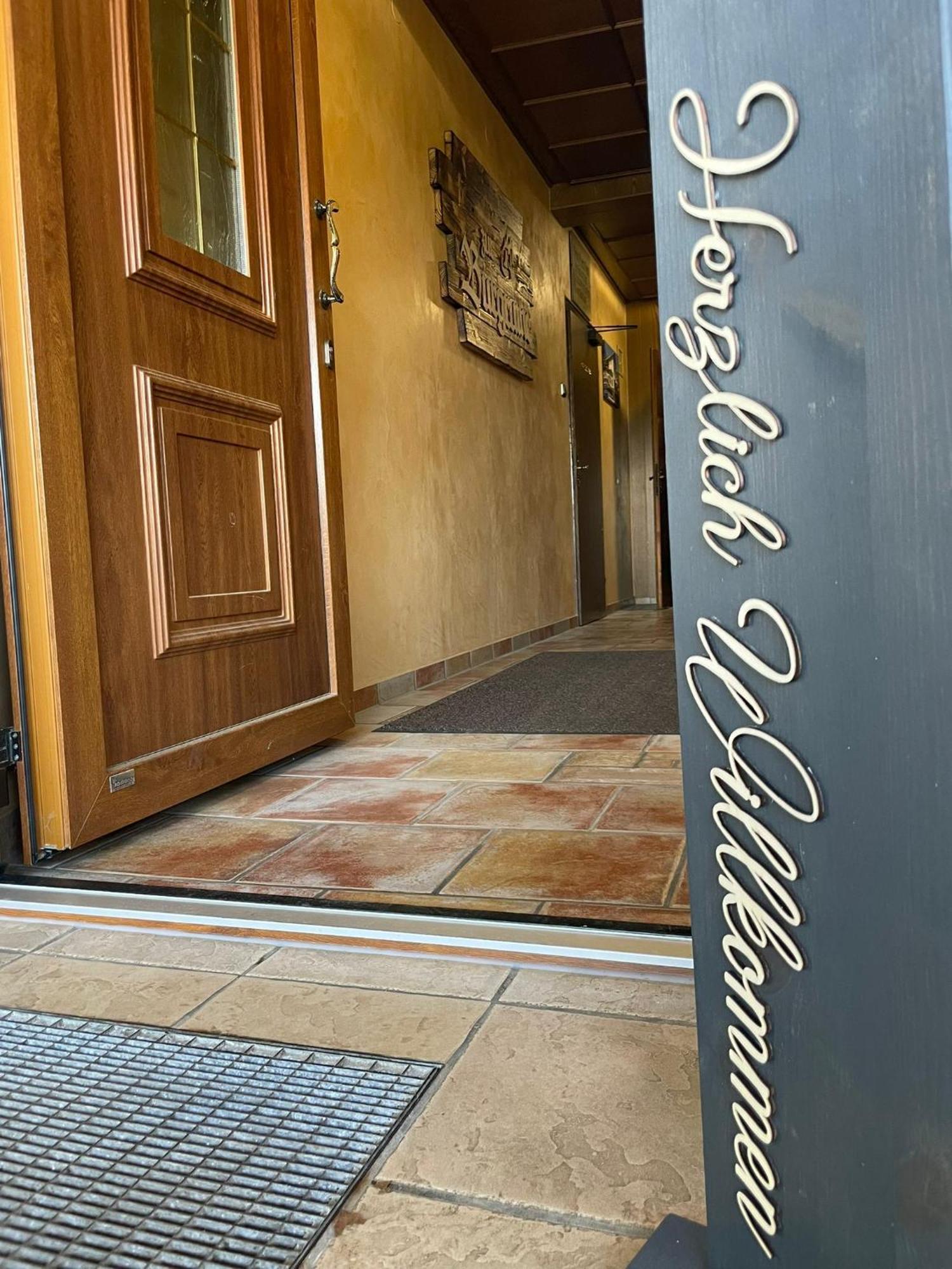 Gasthof Zur Burgruine Pottenstein Buitenkant foto